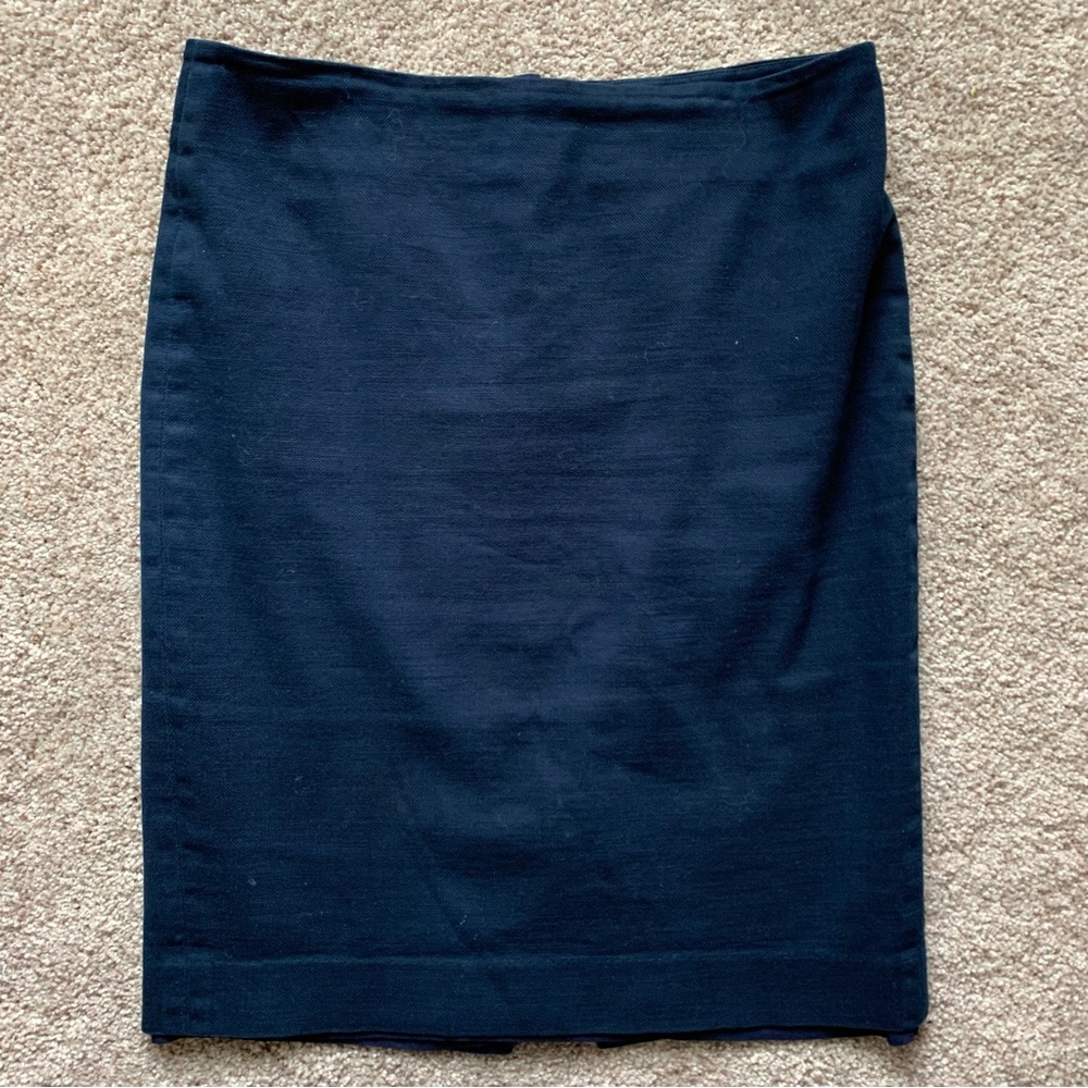 LOFT Womenβs Woven Navy Classic Pencil Skirt Lined Stretch Slit Zipper Size 4